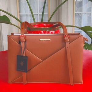 House Of Harlow Brown Shoulder/Crossbody Bag with Adjustable Strap. NWT